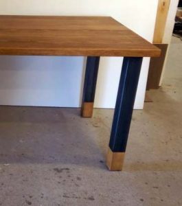 Patte de table carré en bois métal avec insertion en pin ebenisterie lanaudiere
