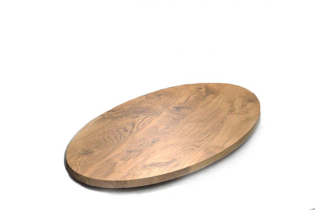 Plateau de table en chêne oval en bois massif oval fabrication sur mesure par l'ébénisterie de Lanaudière au quebec